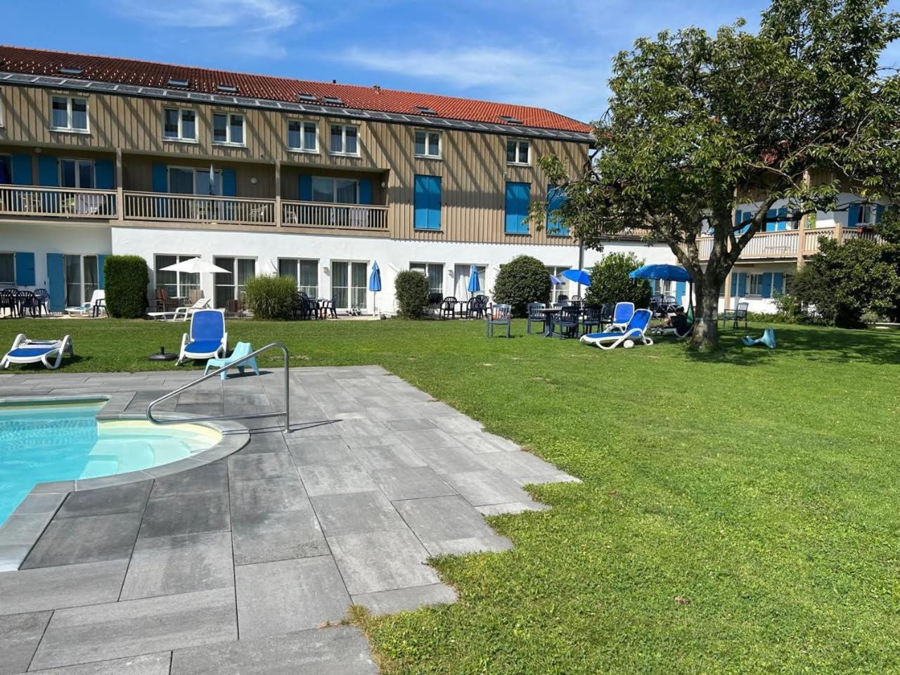 Gabi Mit Pool Und Sauna Ubersee Exterior photo